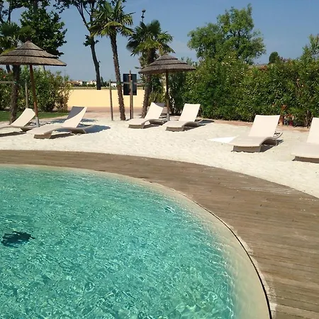 Adriatica Immobiliare - Acquatonda * Lido di Jesolo